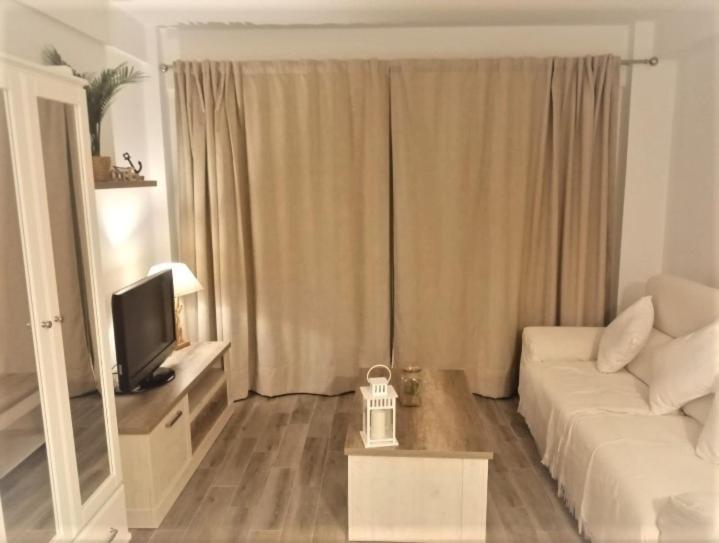 Fuengirola Playa Y Piscina Perla 2 Estudio Ngoại thất bức ảnh